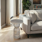 Tavolino rotondo in legno di mango naturale marrone/beige, con base a piedistallo